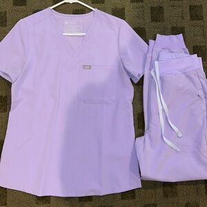 Figs top and bottom, lavender color